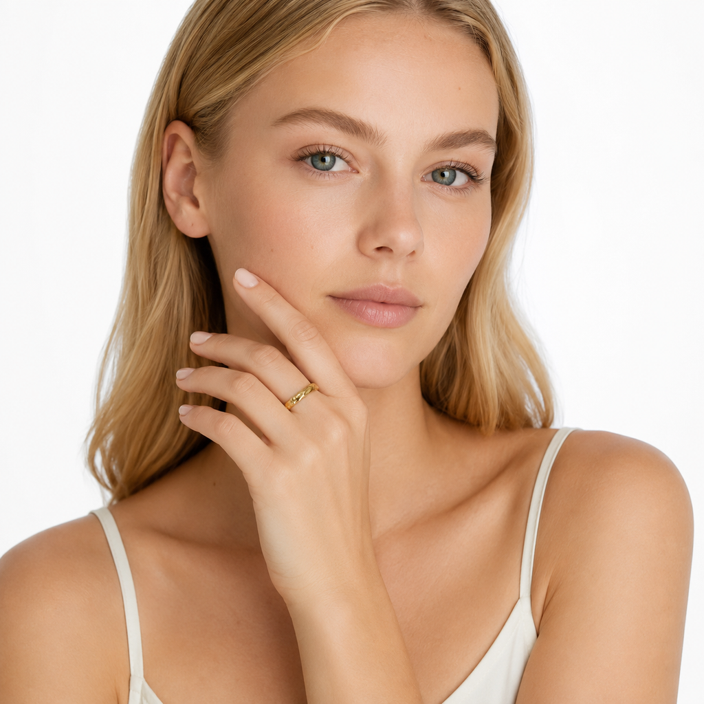Bølget Ring i 18K Gullbelagt Rustfritt Stål | Elegant Ring til Dame