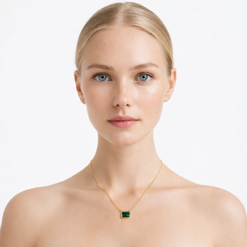 925 Sølv Halskjede med Grønn Zirkonia – Luksuriøst Smykke med Kraftig Lenke