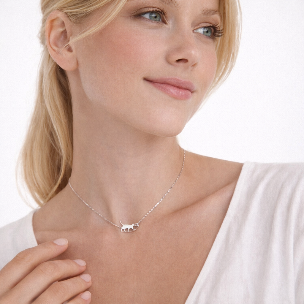 Katt Halskjede med Gående Katt – Søtt og Minimalistisk Anheng | Elegant Clavicle Chain for Kvinner