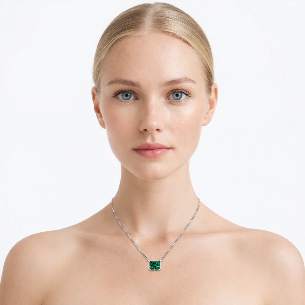925 Sølv Halskjede med Grønn Zirkonia – Luksuriøst Smykke med Kraftig Lenke
