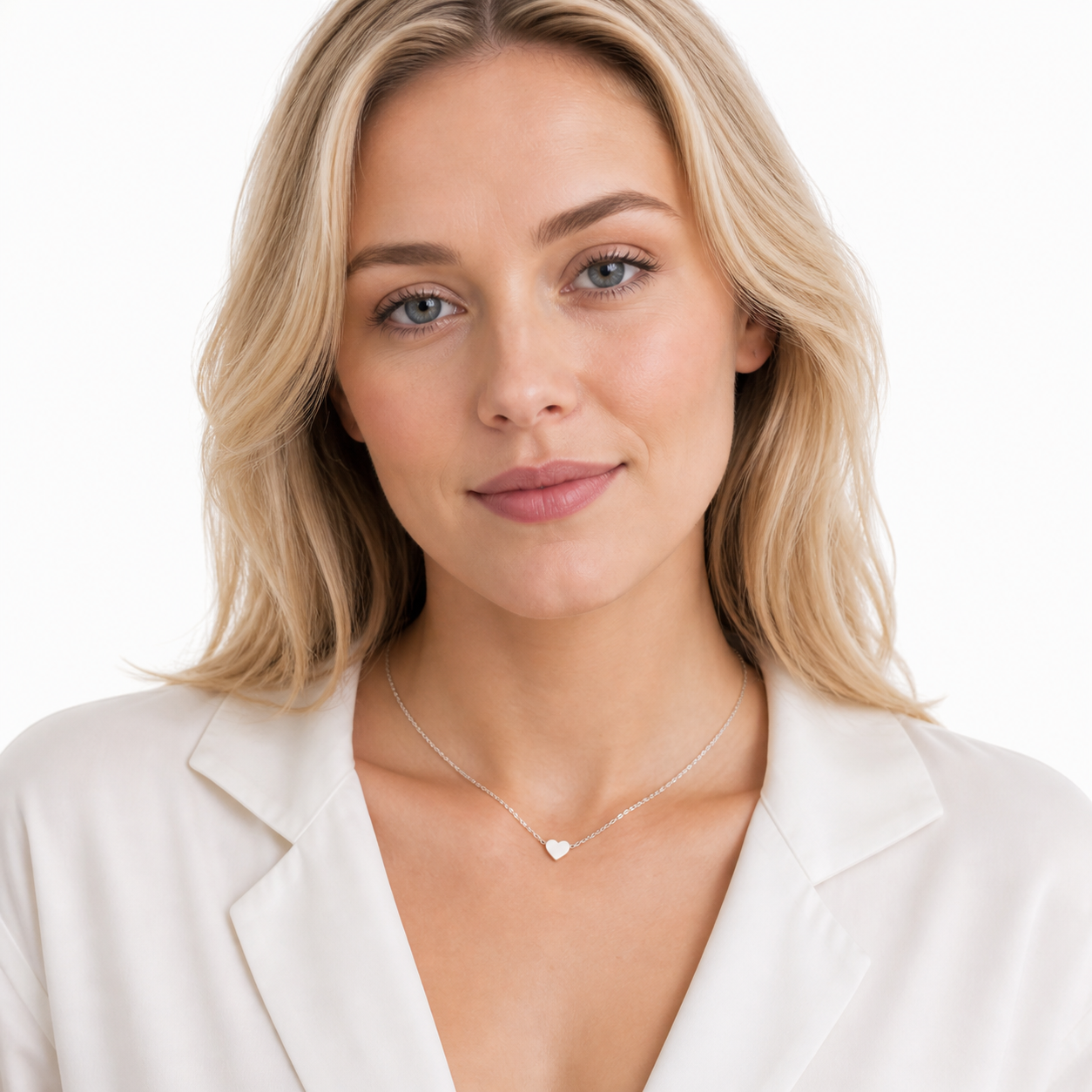 Hjerte “LOVE” Halskjede – Minimalistisk Clavicle Smykke