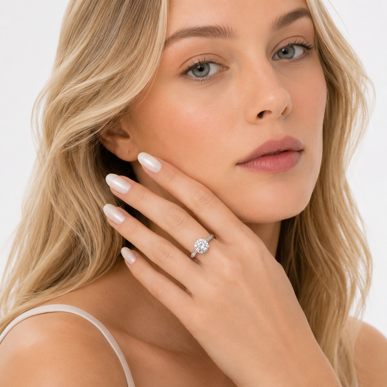 Solitær Moissanittring i 925 Sterling Sølv – Elegant Ring til Dame