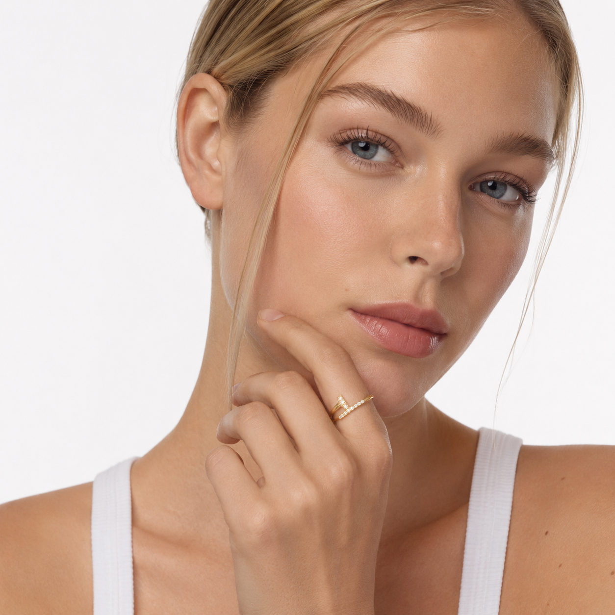 Åpen Ring til Dame – Minimalistisk Ring med Nagledesign