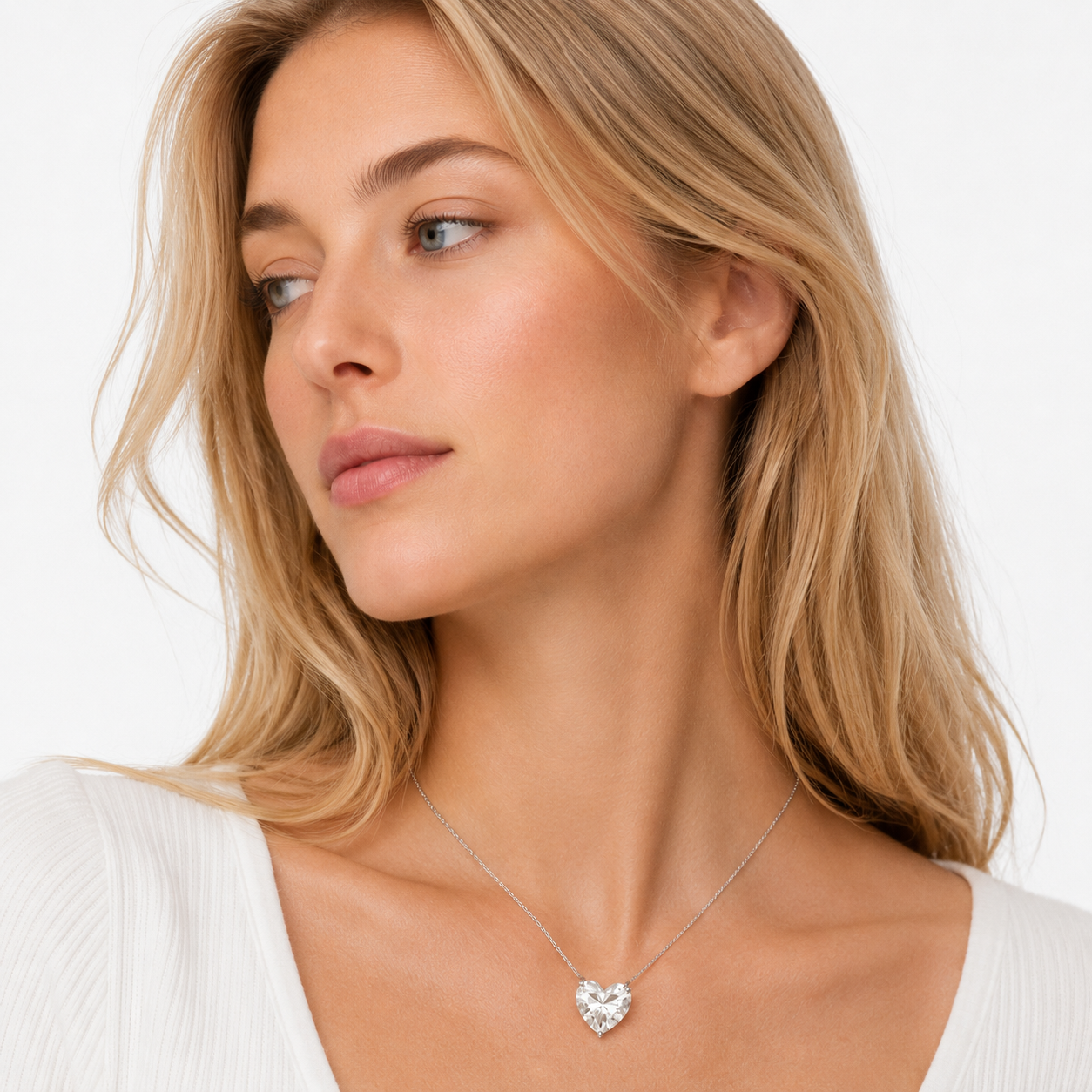 Hjerteformet Moissanite Halskjede i S925 Sølv – 18K Gullbelagt Smykke til Dame