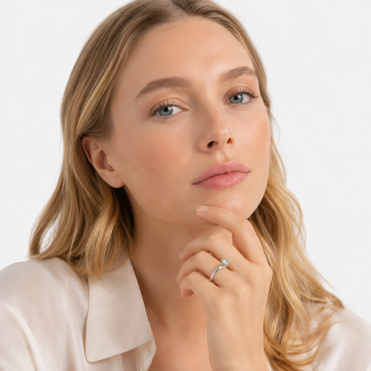 Solitaire Moissanitt Ring til Dame – Gullbelagt Ring med Klassisk 1 CT Sten