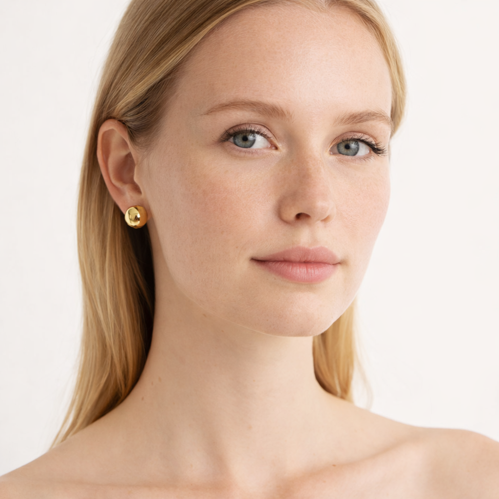 Kuleformede Øredobber 12 mm – Gullbelagte Studs i Rustfritt Stål
