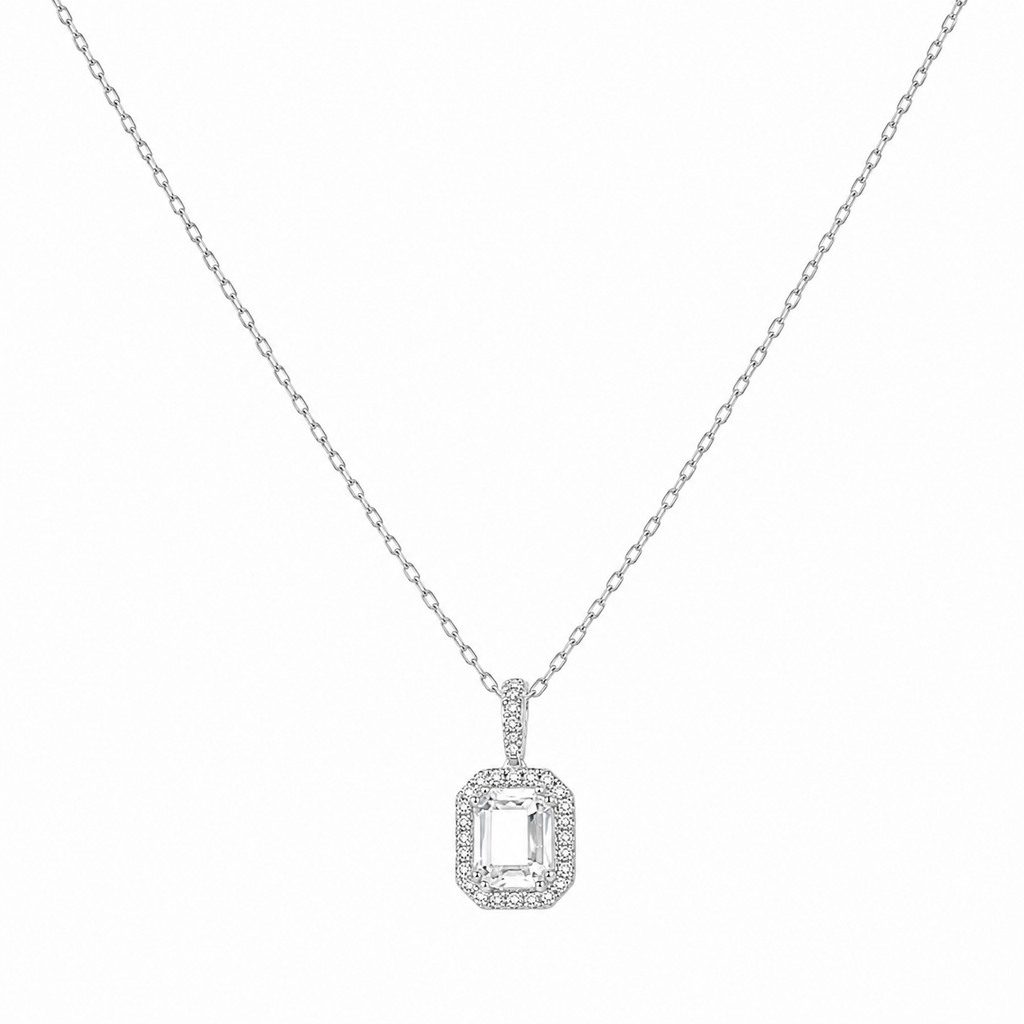 Lab Grown Diamond Halskjede i PT950 Platina – Emerald Cut Diamantsmykke