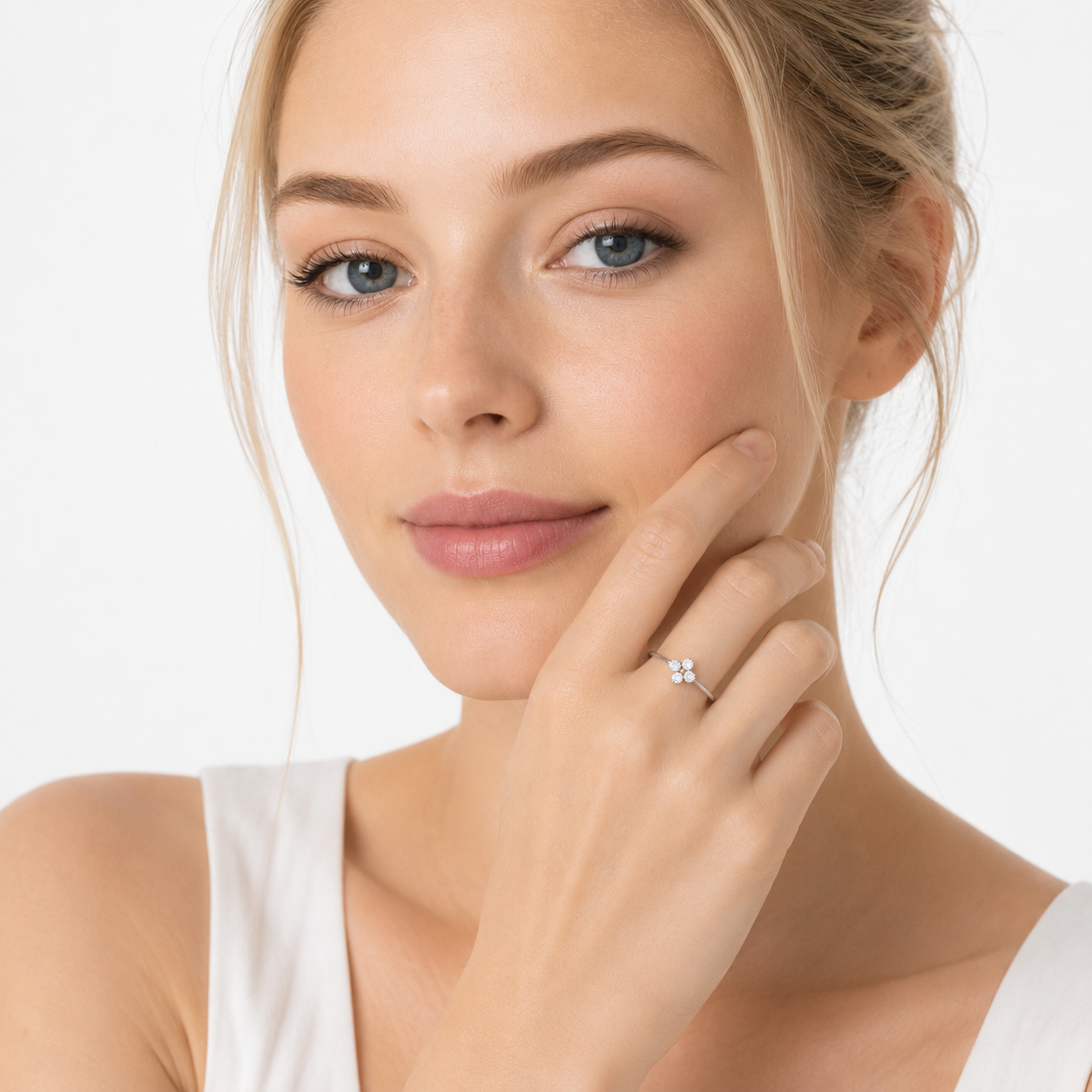Firkløver Ring i 925 Sterling Sølv – Elegant Blomsterring med Zirkonia