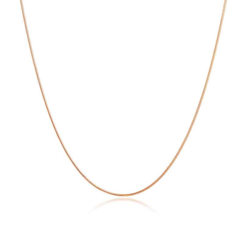 Tynt Snake Chain Halskjede i Gullfarget Stål – 1 mm Minimalistisk Choker (16–20")
