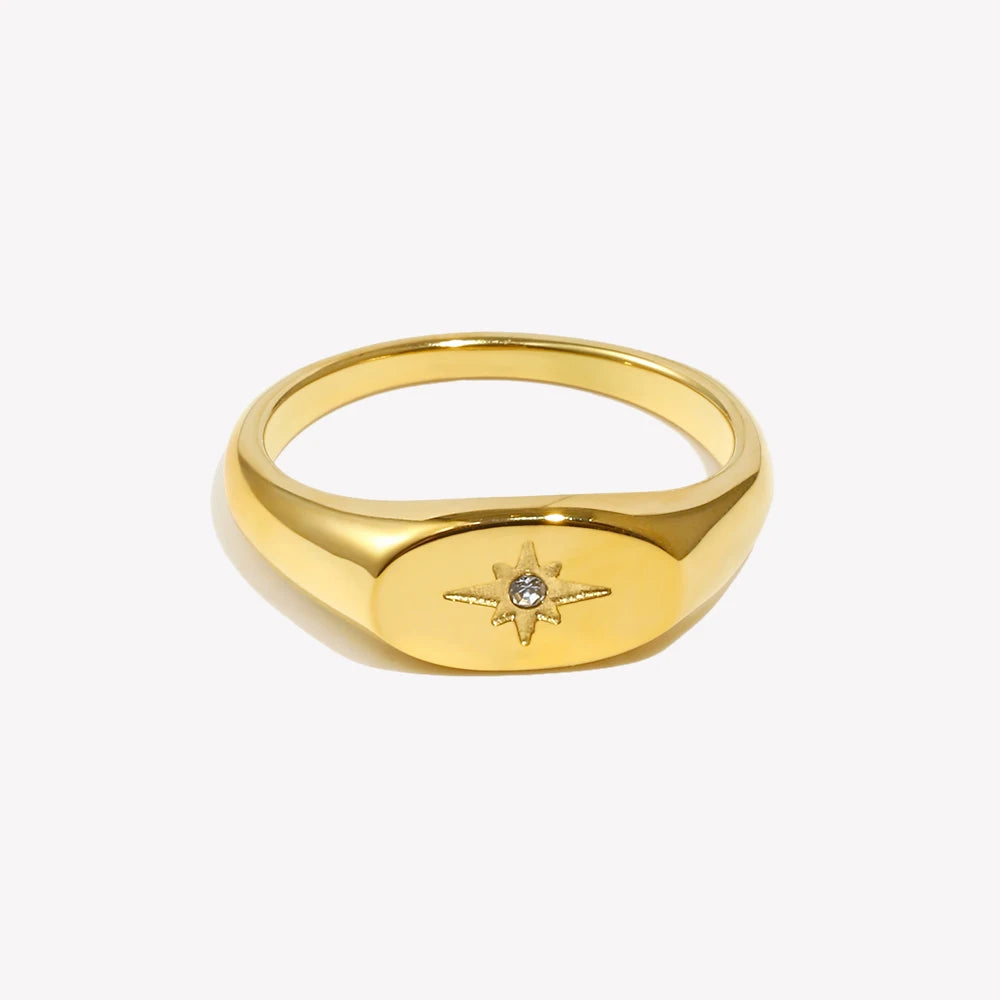 Stjerne Ring med Zirkonia – 18K Gullbelagt Stål (Vannbestandig)