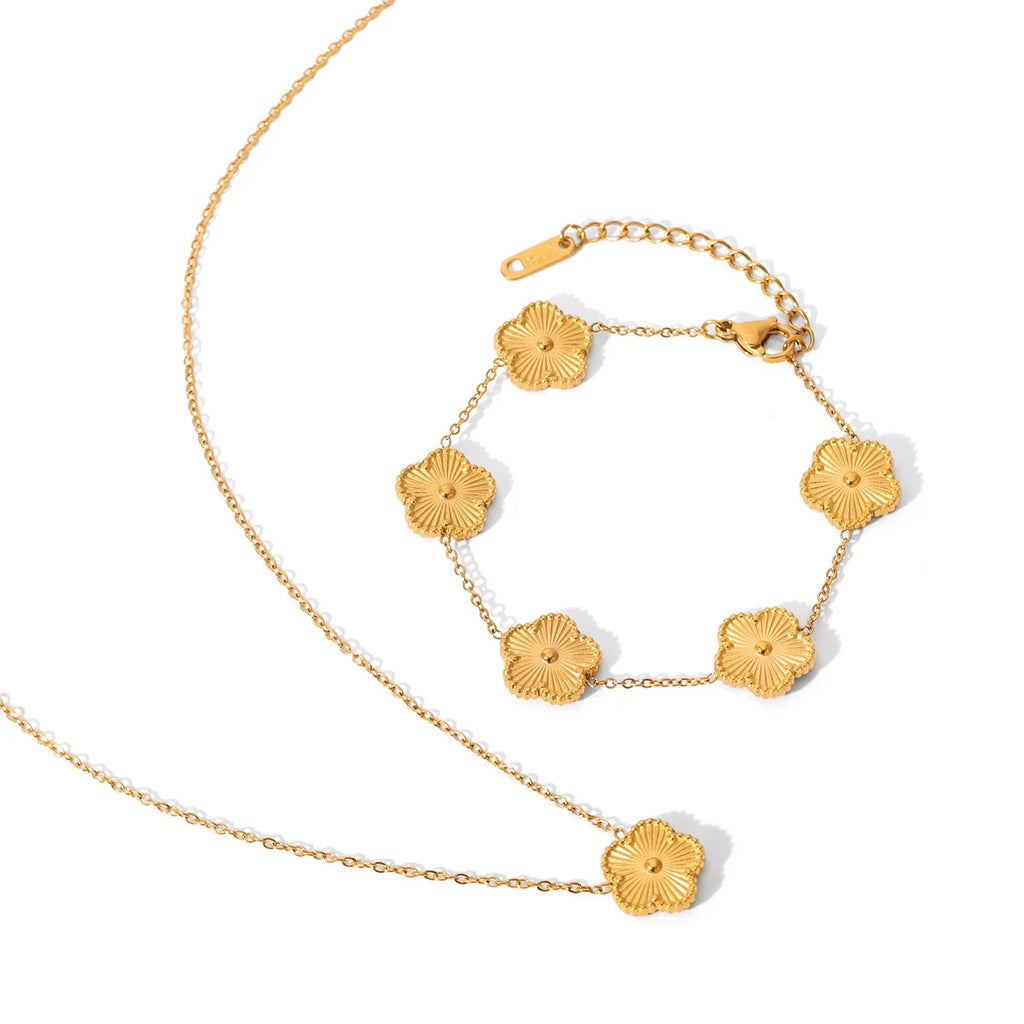 Smykkesett med Kløverblomst til Dame – Halskjede og Armbånd i Gullfarget Design