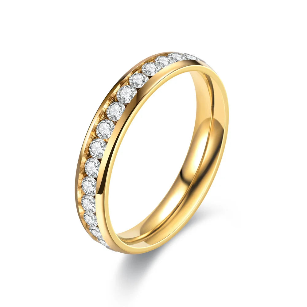 Zirkonring i Rustfritt Stål til Dame | Elegant 4 mm Ring med Skinnende Krystaller