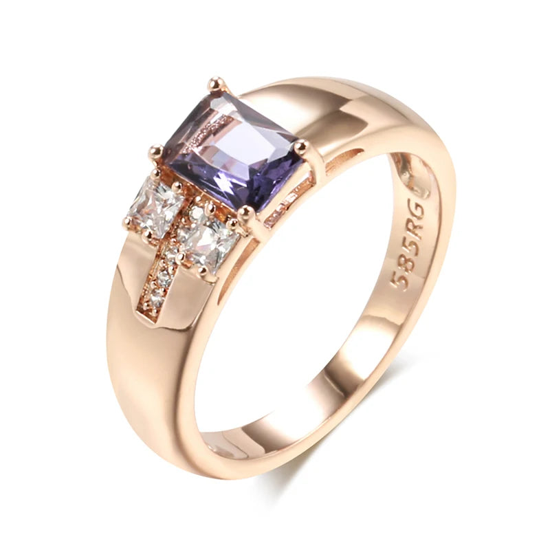 Firkantet lilla zirkonring i roségullfarge (585-look) – elegant ring til hverdag og fest