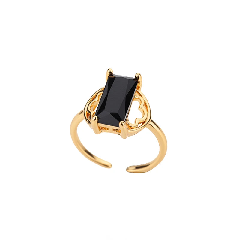 Justerbar Ring med Svart Zirkonia – Elegant Rektangulær Ring i Rustfritt Stål