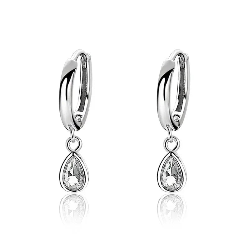 Vanndråpe Øredobber i 925 Sterling Sølv – Elegante Zirkonia Øredobber til Dame