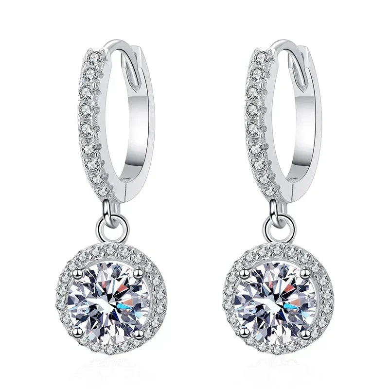 1 ct Runde Moissanitt Øredobber i 925 Sterling Sølv for Dame – Elegant Design