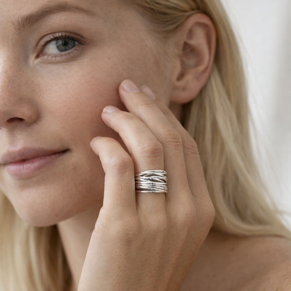 Geometrisk Ring i 925 Sterlingsølv – Håndlaget Gullfarget Statement Ring for Kvinner