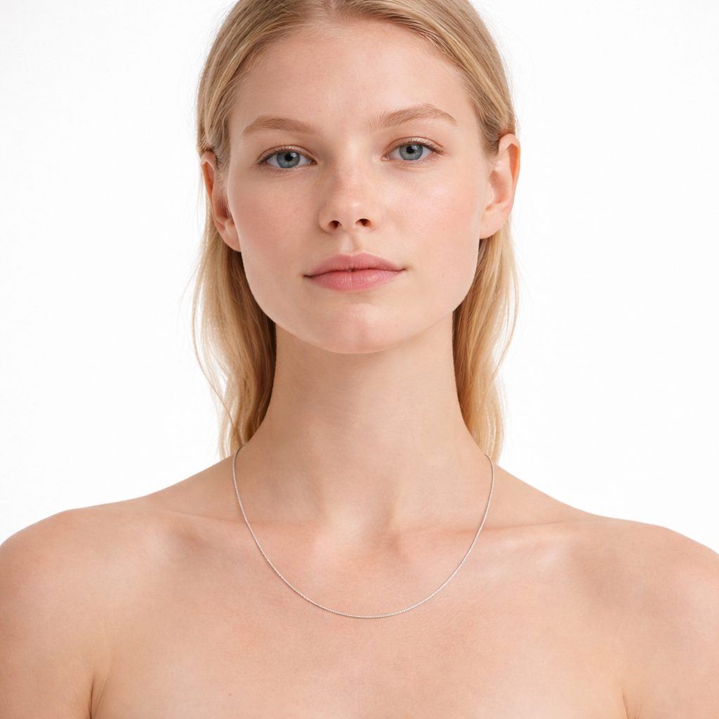 Tynt Snake Chain Halskjede i Gullfarget Stål – 1 mm Minimalistisk Choker (16–20")